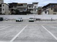 Lavande Hotel Shaoguan Lechang triumph Xindu store - parking