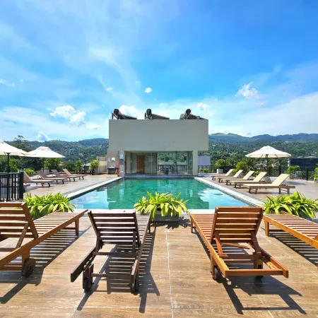 Oak Ray Regency