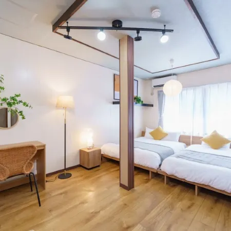 3 min Nagoya · 13 ppl · 30 min Legoland · 3 BR