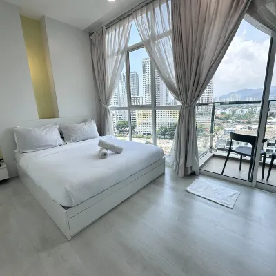 Straits Garden Suite Penang Hotels near Jelutong Chinese Methodist Church (CAC)