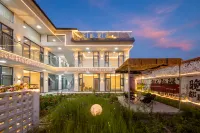 Courtyard Panoramic View • LOFT Family Parent-Child Retreat (Narat Scenic Area) - 3 stjerner