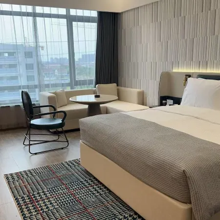 Rugao Wanda Moments Hotel