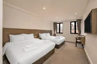 The Manor Park Hotel - New
