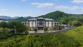 Rongle Hot Spring Hotel