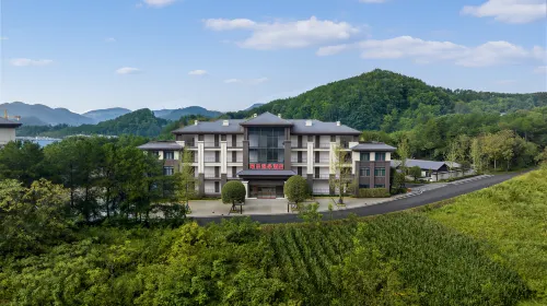Rongle Hot Spring Hotel - 2-Star