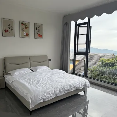 Ruilin Leisure Resort Hotel (Black Valley Scenic Area) Hotels near Chongqing Hei Mountain