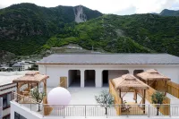huacaishengshengmanju - parcheggio