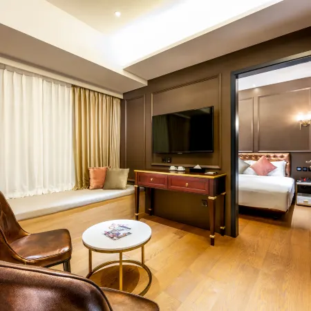 England Marina Club Hotel