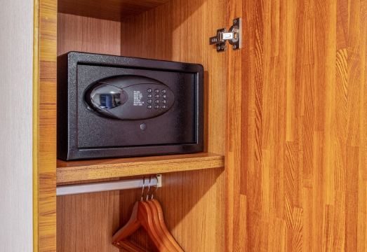 1. 요 통 리젠시..