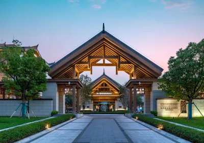 Steigenberger Chogqing Hotels near Phoenix Flower Field