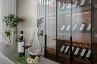 Ruo Yin•Natural Oxygen Bar Home Stay - bar