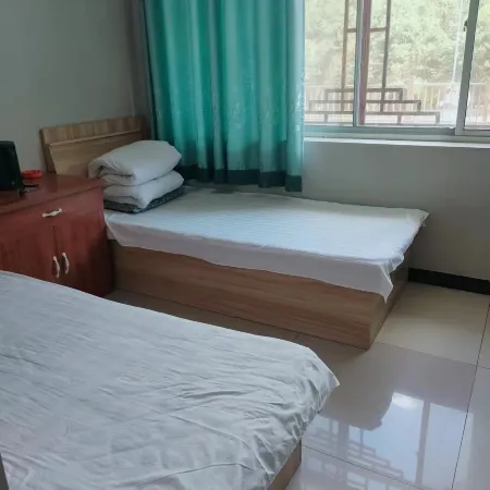 Luanping Baoyuan Farm Stay