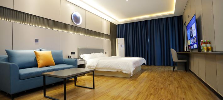 Panda not sleepy e-sports future hotel Hotels in Ningling County