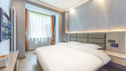 Jinxin Hotel in Синьинг