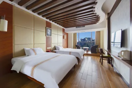 Zhangjiajie night park hetian style theme inn (tianmen mountain national forest park branch) Отели рядом с достопримечательностью «Tianmen Cave»