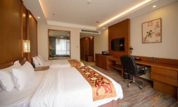 Yatai Hotel(Shenyang  Zhongjie,The Forbidden City)