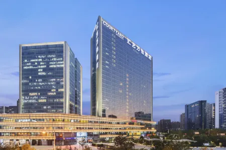 Courtyard by Marriott Zhengzhou East Отели рядом с достопримечательностью «Henan Agricultural University (Longzihu Campus)»