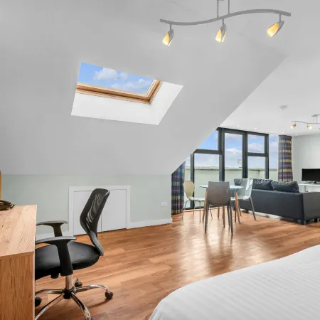 Roomzzz Leeds Headingley Отели рядом с достопримечательностью «Стадион «Хедингли»»
