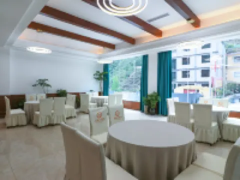 逸柏國際酒店（甘孜州雅江店） 雅江酒店