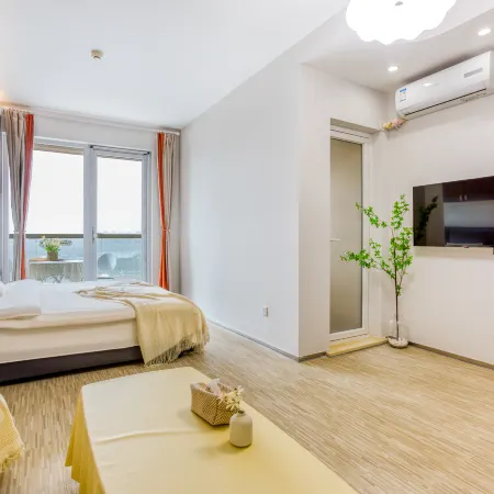 Xiaoyuer Seaview Homestay (Shanhai Square Magic Hot Spring Branch)