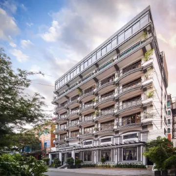 Ohana Phnom Penh Palace Hotel Отели рядом с достопримечательностью «Набережная Сисоват»