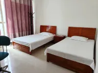 Ejina Huyangyuan Family Hotel