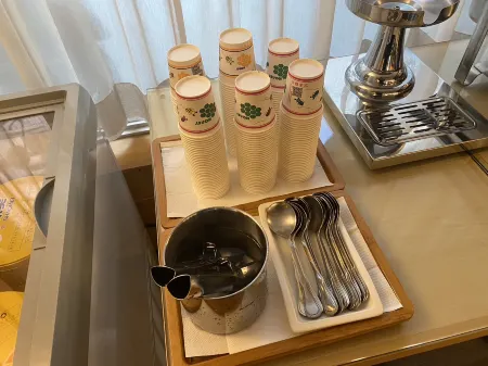 Hub Hotel - KAOHSIUNG QIXIAN BRANCH Отели рядом с достопримечательностью «Zhengfeshe»