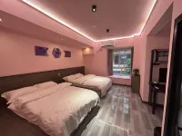 Deep Sea E-sports Hotel - parking