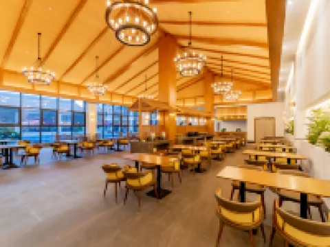 โรงแรมบ่อน้ำพุร้อนหมาชี่ เหลียงเฉิง อูลานกับ โรงแรมในเหลียงเฉิง