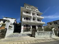 Capital O 1198 Dinh Loan Hotel Hotels in Phuong 5