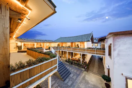 Shangri-La No.1 Bieyuan Boutique Homestay (Dukezong Ancient City Sifang Street Branch)