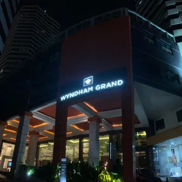 吉隆坡孟沙温德姆至尊酒店 鄰近Oval Damansara的酒店