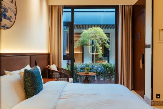 JM Alley Hotel (Beijing Wangfujing Dongsi Subway Station)