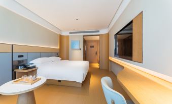 Shiyan Qiyue Hotel (People's Square)