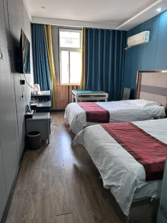 Crown Business Express Hotel Отели рядом с достопримечательностью «Chenjiagou Tai Chi Cultural Tourism Area»