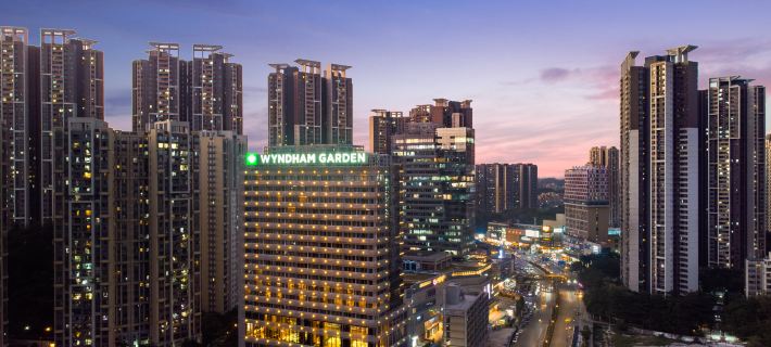 Wyndham Garden Hotel Foshan Jinshazhou Отели в г. Фошань