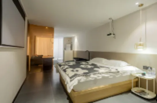 Buyan Tea-themed Stay (Zhongshan Street) Hotels near Xianyang Lake Scenic Area