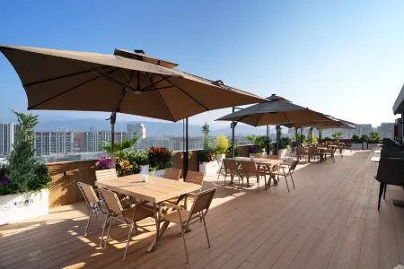 Melo Hotel Отели рядом с достопримечательностью «Luo Binwang Park»