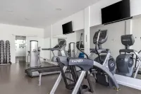 Sunset Bay Club - Gym