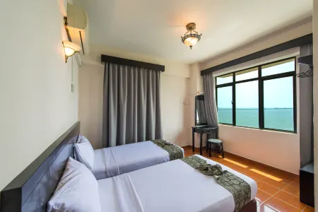 Glory Beach Resort Отели в г. Порт-Диксон