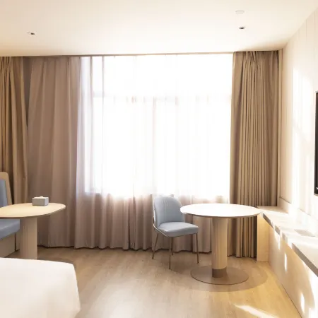 HanTing Hotel (Arun Banner Wangjie Square)