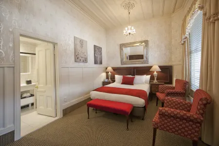 Prince's Gate Hotel
