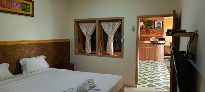 Adisa Homestay Hotels in Klojen