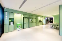 海友酒店（鄭州新密東大街萬客隆店） - 2星級