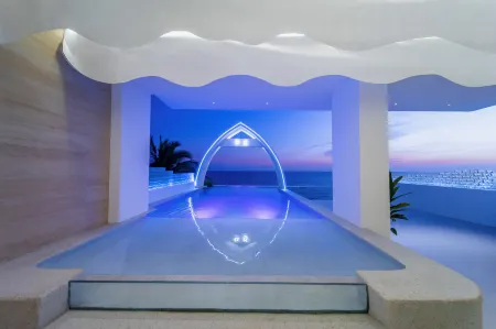 bgSeaview Hotel at this time of the world Отели рядом с достопримечательностью «Tianyazhen»