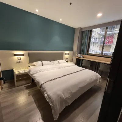Yifeng Hotel (Shapingba Chongqing University) Hotels near Chongqing University