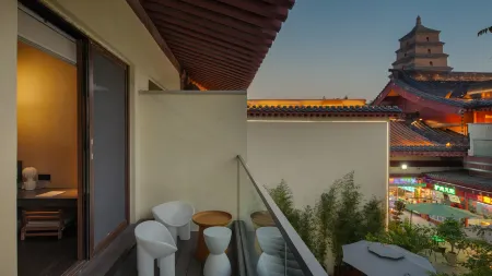 HERMITAGE Отели рядом с достопримечательностью «Jingyugou Scenic Resort, Xi'an»