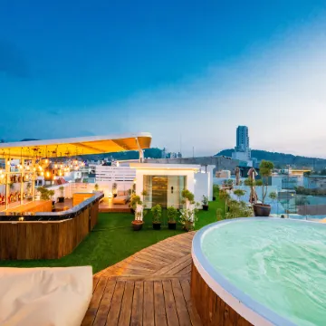 La Vista Patong Hotel