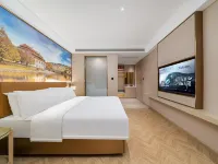 Vienna Hotel (Yantai Qixia Moushi Manor) - Bãi đậu xe