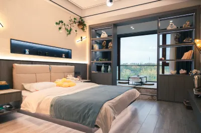 Floral Hotel·Free Travel Beach B&B (Evergrande Golden Beach Branch) Hotels in Qingdao